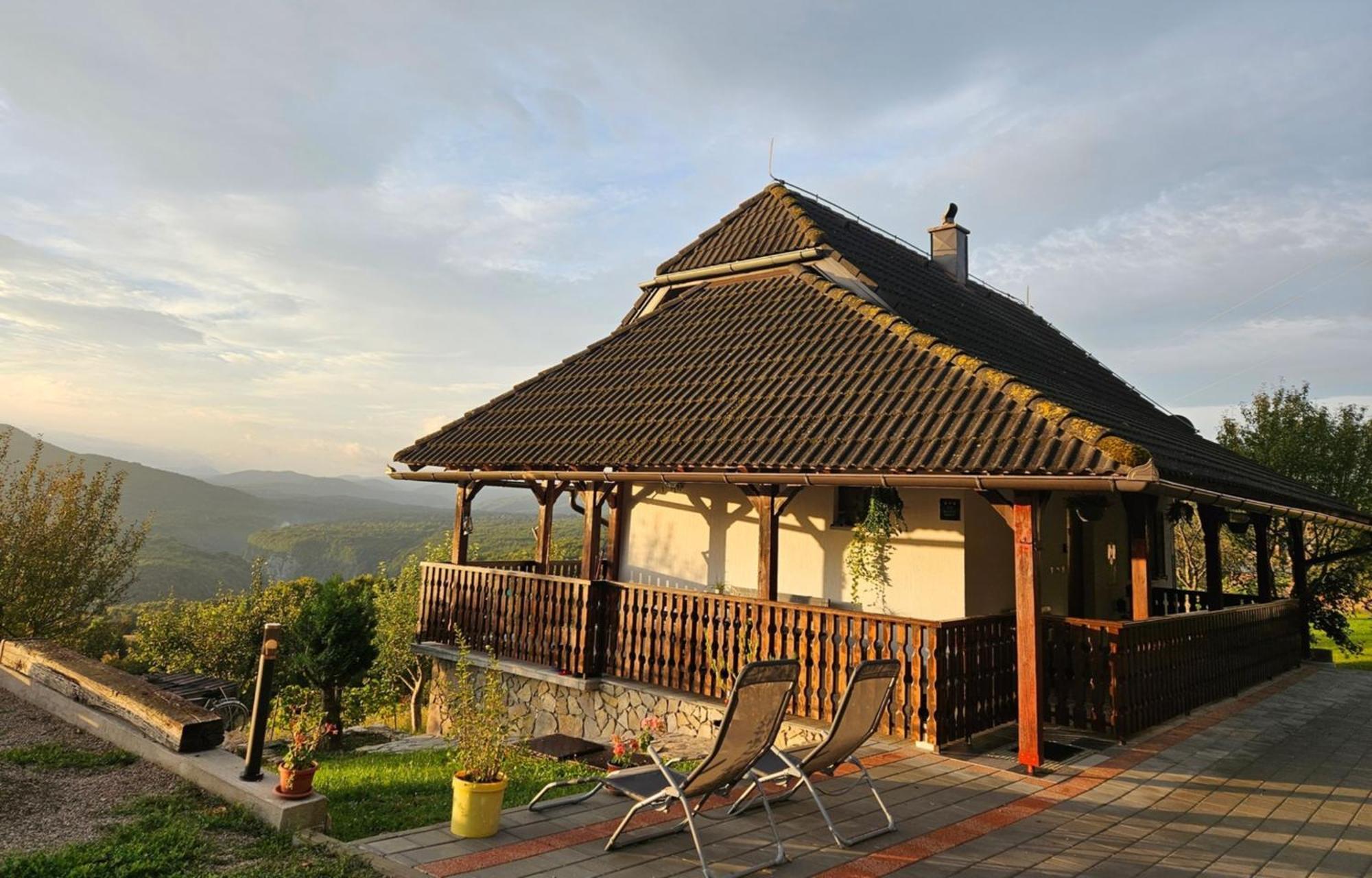 Cozy House Zivko With Balcony Villa Plitvička Jezera Buitenkant foto
